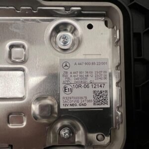 Alternative view of Mercedes-Benz Display/Control Unit