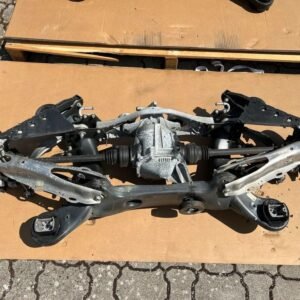 Alternative view of Mercedes-Benz S-Class W222 Rear Axle with Differential