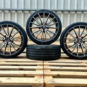 Alternative view of V1 Wheels V2 – 18″ All-Season Complete Wheel Set