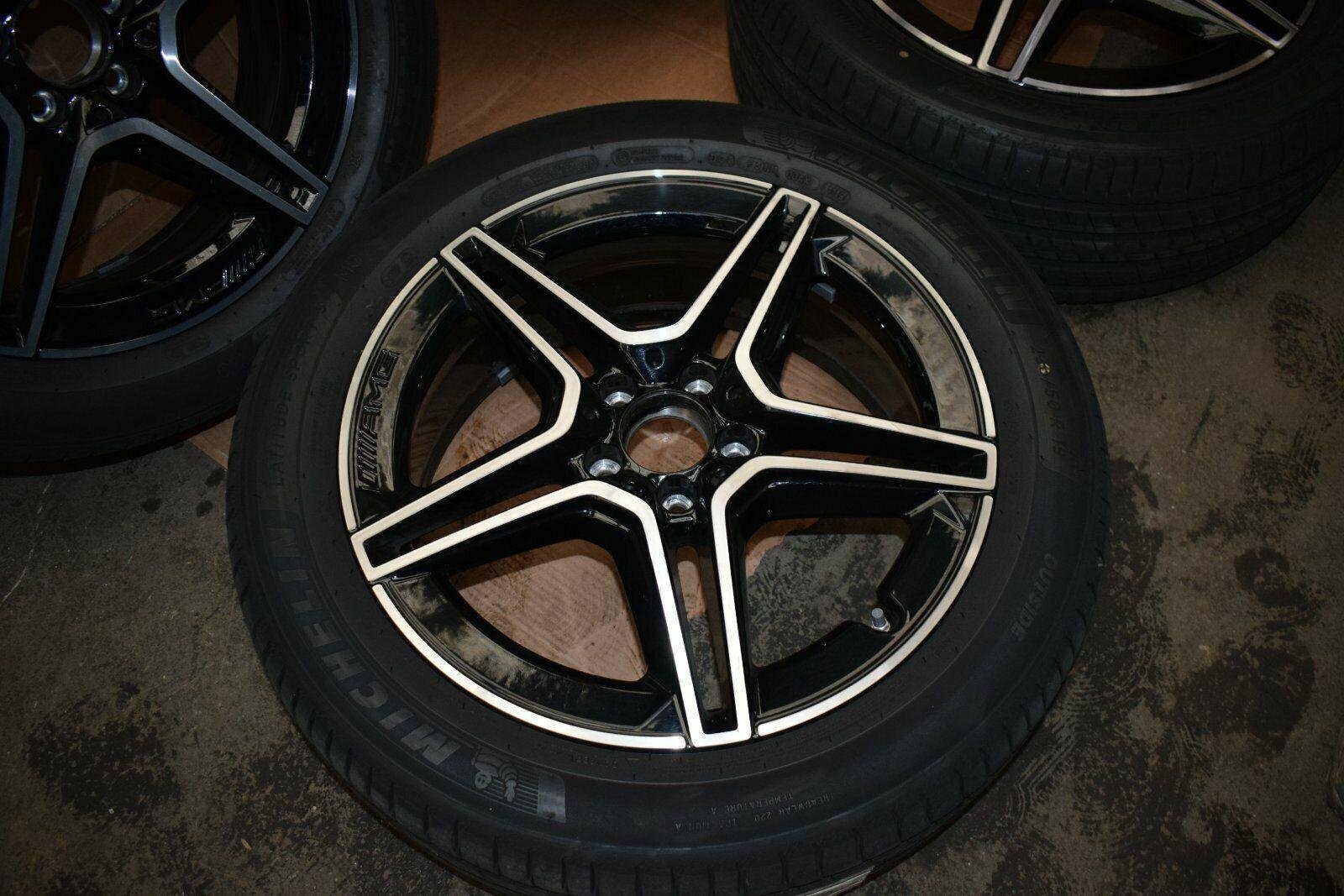 Original Mercedes w247 B-Class AMG Complete Wheel Set - Image 4