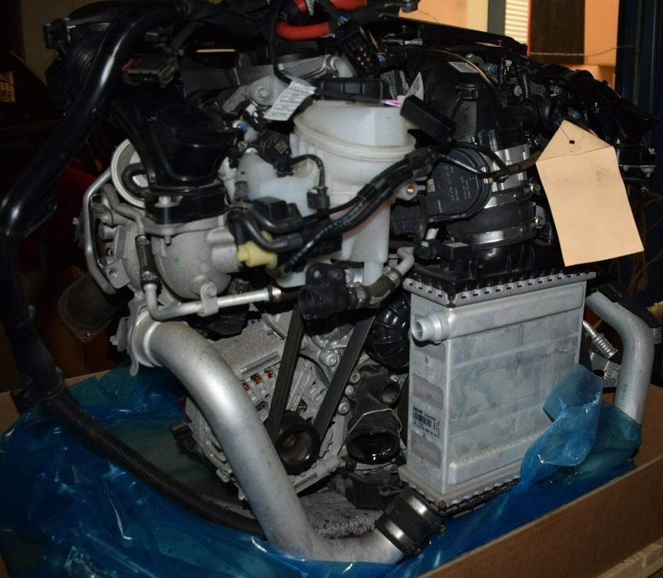 Mercedes W222 Maybach S400 Engine