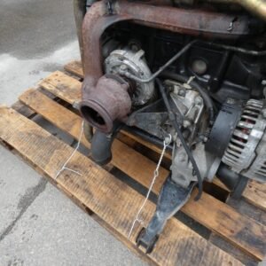 Alternative view of Mercedes-Benz Vito W638 Engine