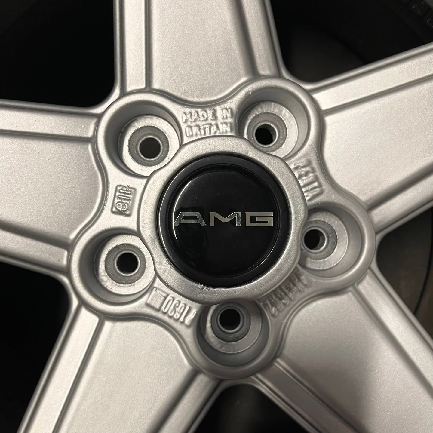 Genuine AMG Penta 16 Staggered Wheels - Image 6