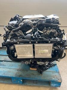 Alternative view of Mercedes-AMG M177 4.0L Biturbo V8 Engine