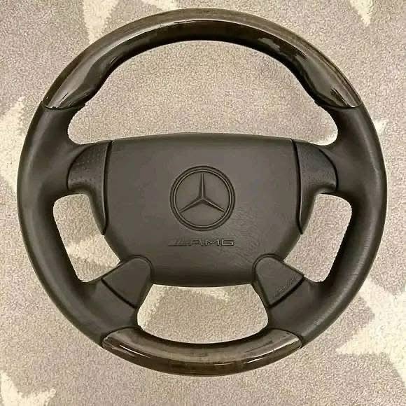Mercedes-Benz Classic 4-Spoke Steering Wheel
