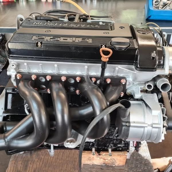OEM Mercedes-Benz 190E 2.5L 16V W201 - Image 7