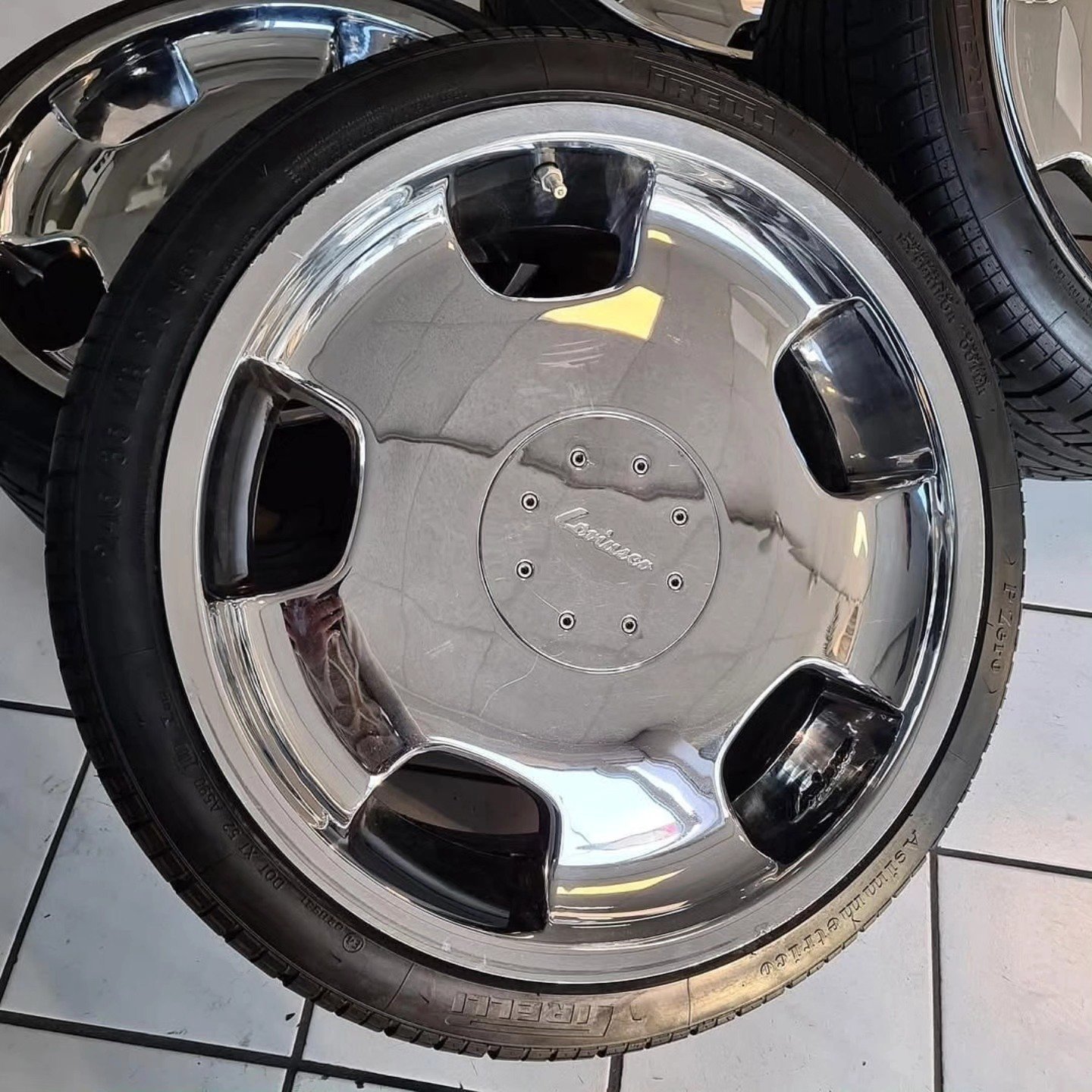 Lorinser Chrom 9.5×20 ET50 Wheels - Image 3
