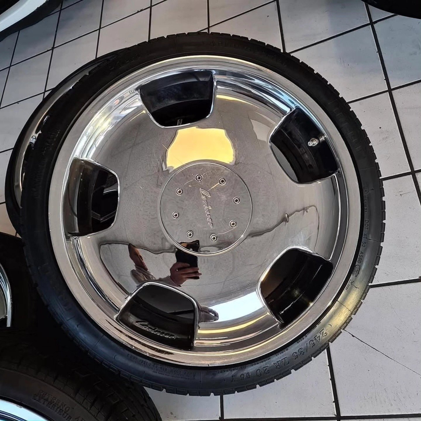 Lorinser Chrom 9.5×20 ET50 Wheels - Image 4