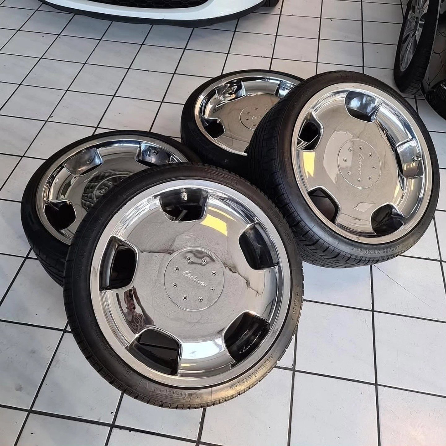 Lorinser Chrom 9.5×20 ET50 Wheels