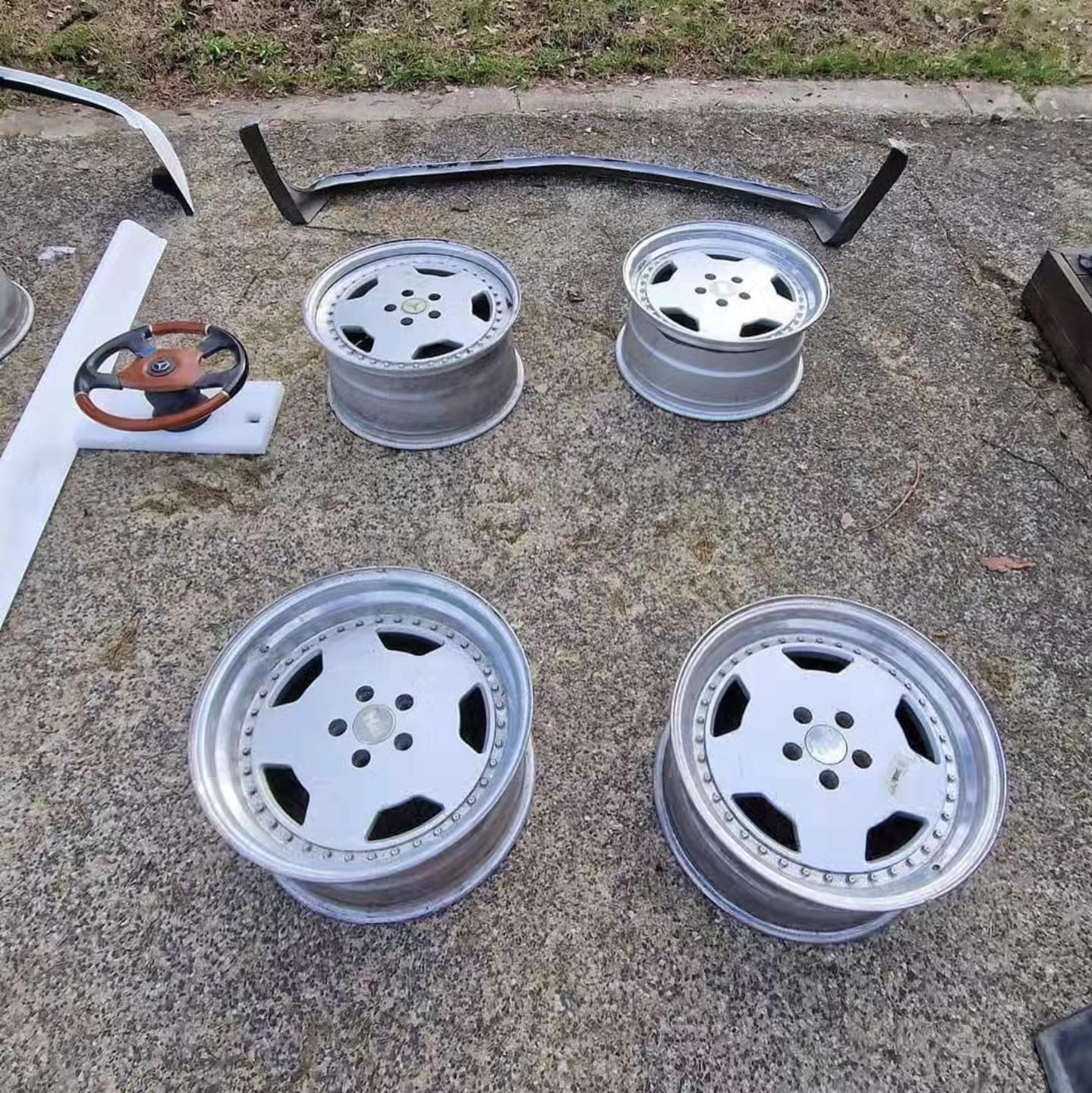 RH-RD Wheel Sets for Mercedes W124