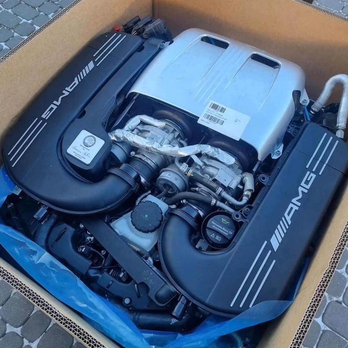 Mercedes-AMG M177 4.0L V8 BiTurbo Engine - Image 6