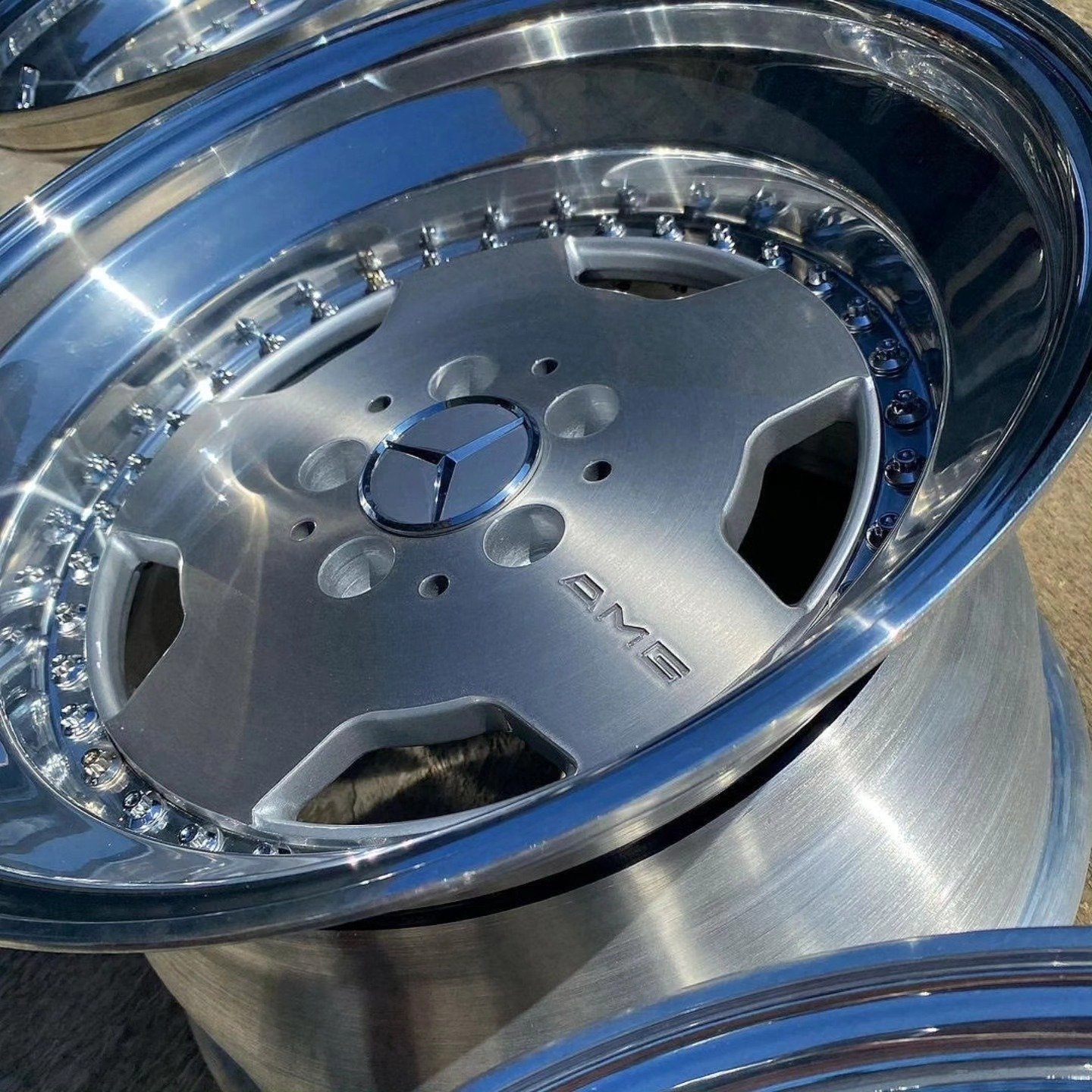 Original AMG R17 Staggered Wheel Set - Image 4