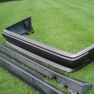 Alternative view of AMG W124 Sedan Gen I Body Kit