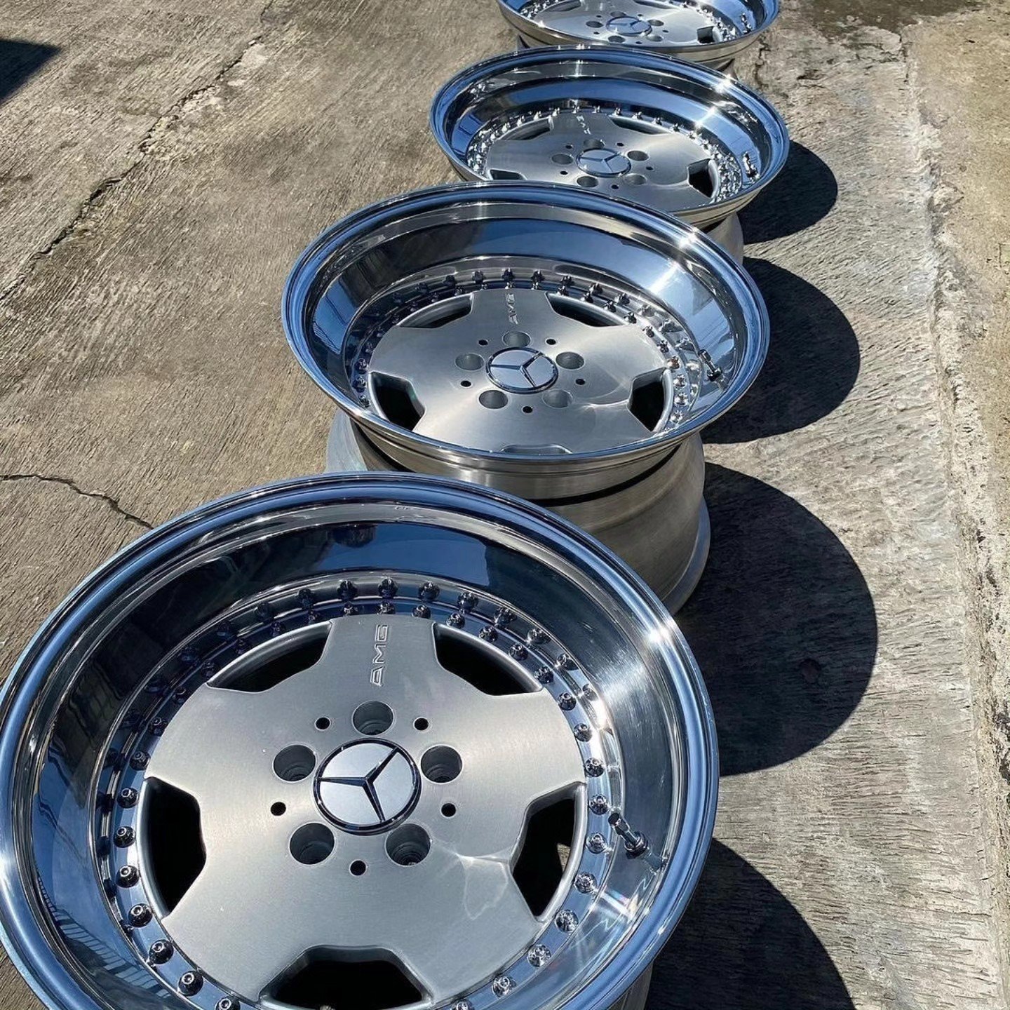 Original AMG R17 Staggered Wheel Set - Image 2