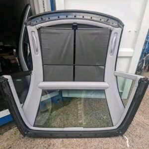 Alternative view of Mercedes-Benz R129 SL-Class Facelift Panoramic Roof