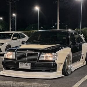 Alternative view of Mercedes-Benz W124 KBD Widebody Kit
