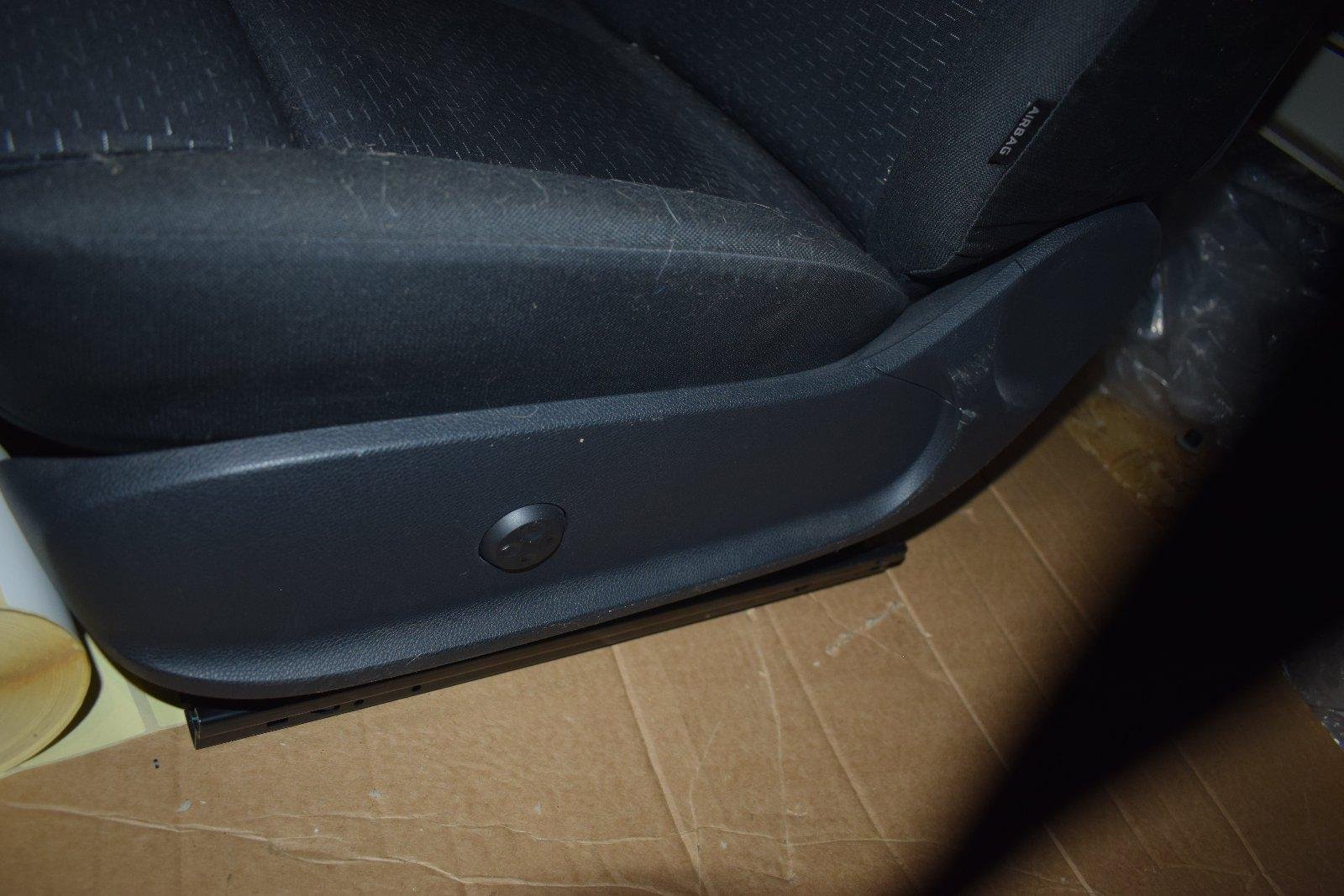 Mercedes-Benz Sprinter Seat(Left) - Image 5