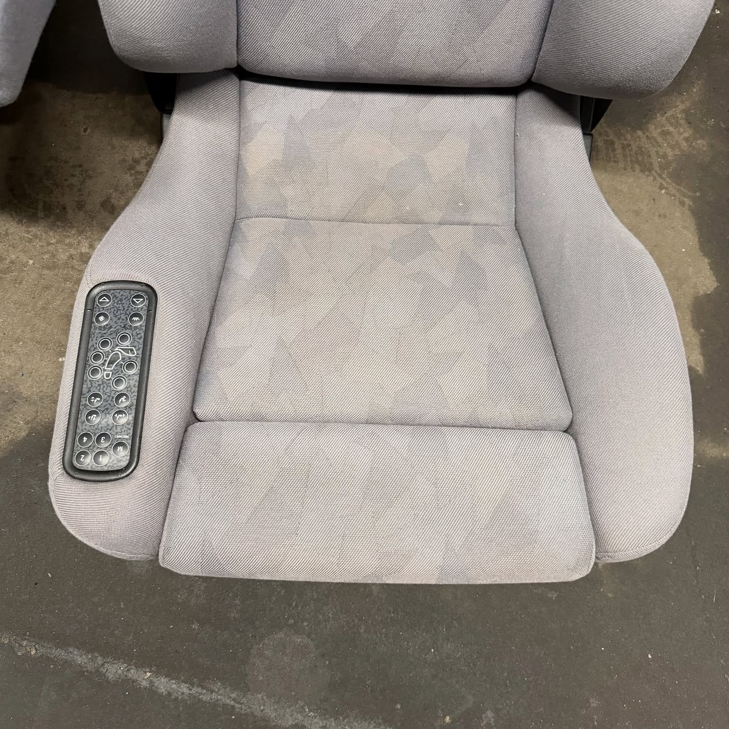 2x RECARO DSE Full Electric Seats - Image 9