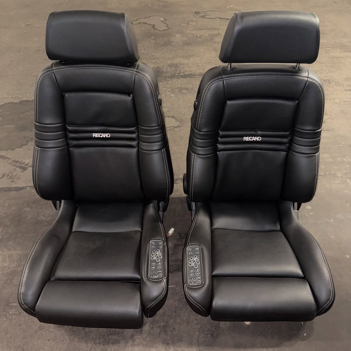 2x RECARO DSE Full Electric Seats