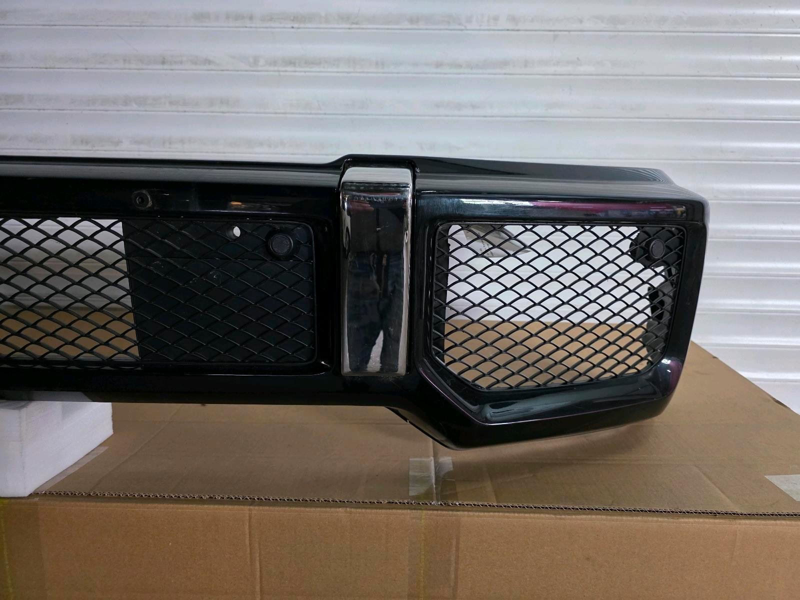 Mercedes G-Class AMG Front Bumper - Image 4