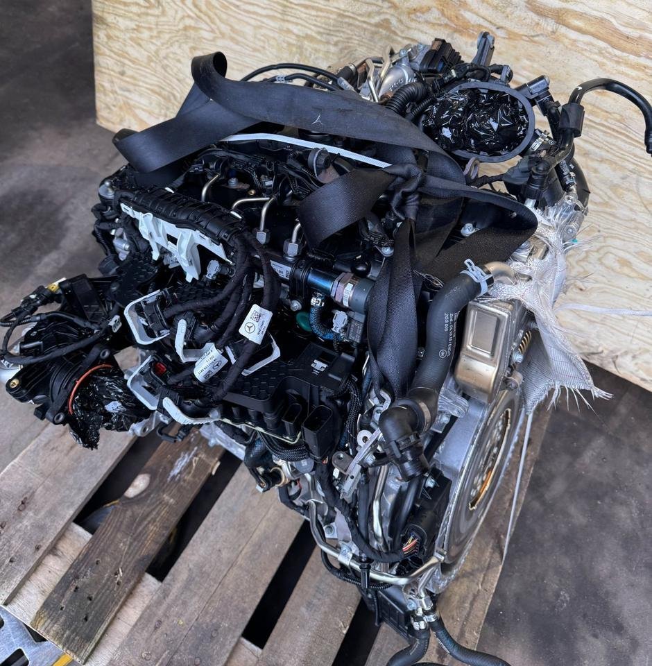 Mercedes-Benz OM 654 Diesel Engine - Image 18