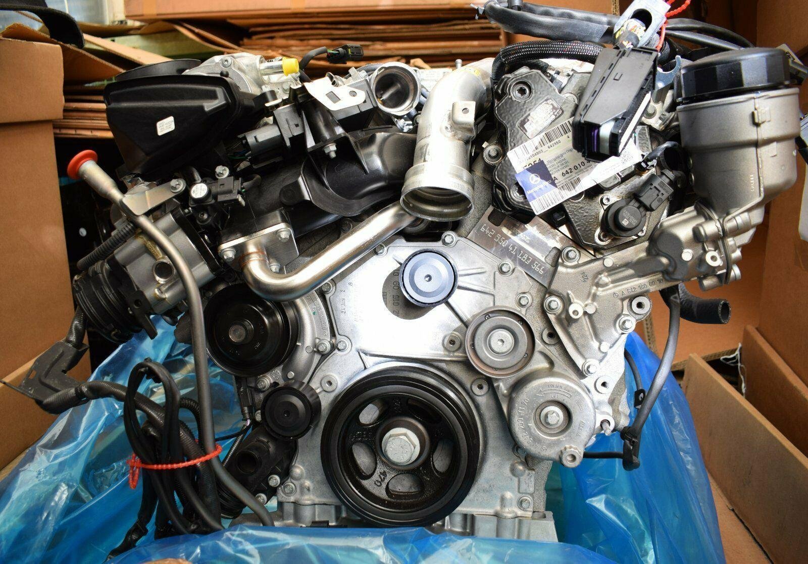 Original Mercedes R-Class 300 Engine 642.950 V6 - Image 3