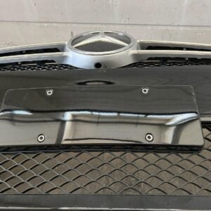 Alternative view of Mercedes-Benz V-Class W447 Front Bumper