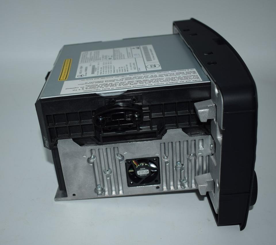 Mercedes COMAND Unit - Image 9