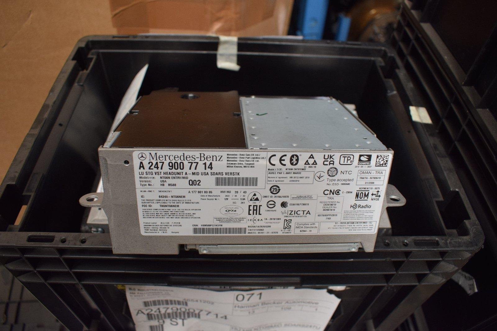 Mercedes COMAND Unit – Sprinter W907 / W118 / W243 / W247 – OEM - Image 4