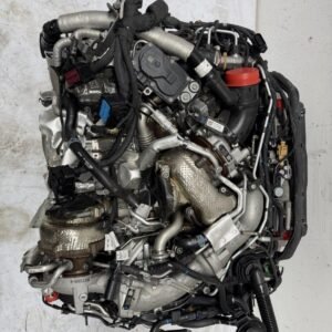 Alternative view of VW Touareg DMV engine