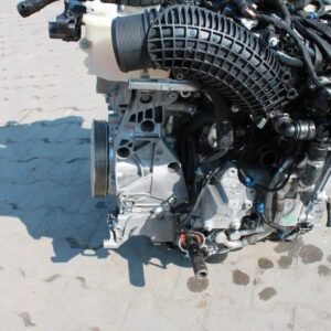 Alternative view of Mercedes C63 AMG Engine — 21,000 km
