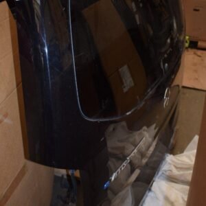 Alternative view of Mercedes W447 Tailgate