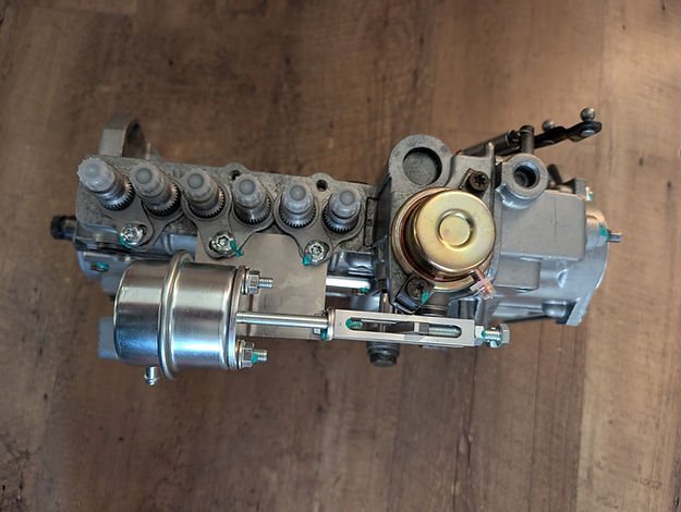 6-Cylinder Mechanical Injection Pump - Image 4