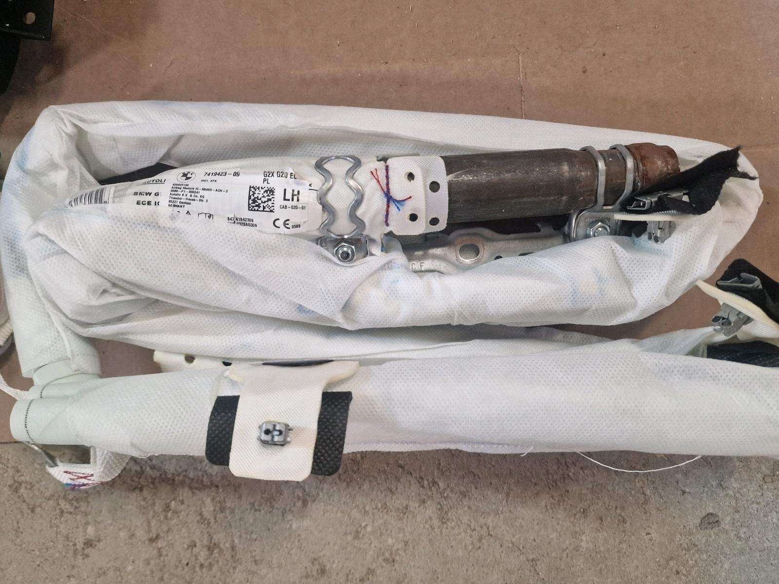 BMW Dashboard Assembly - Image 6