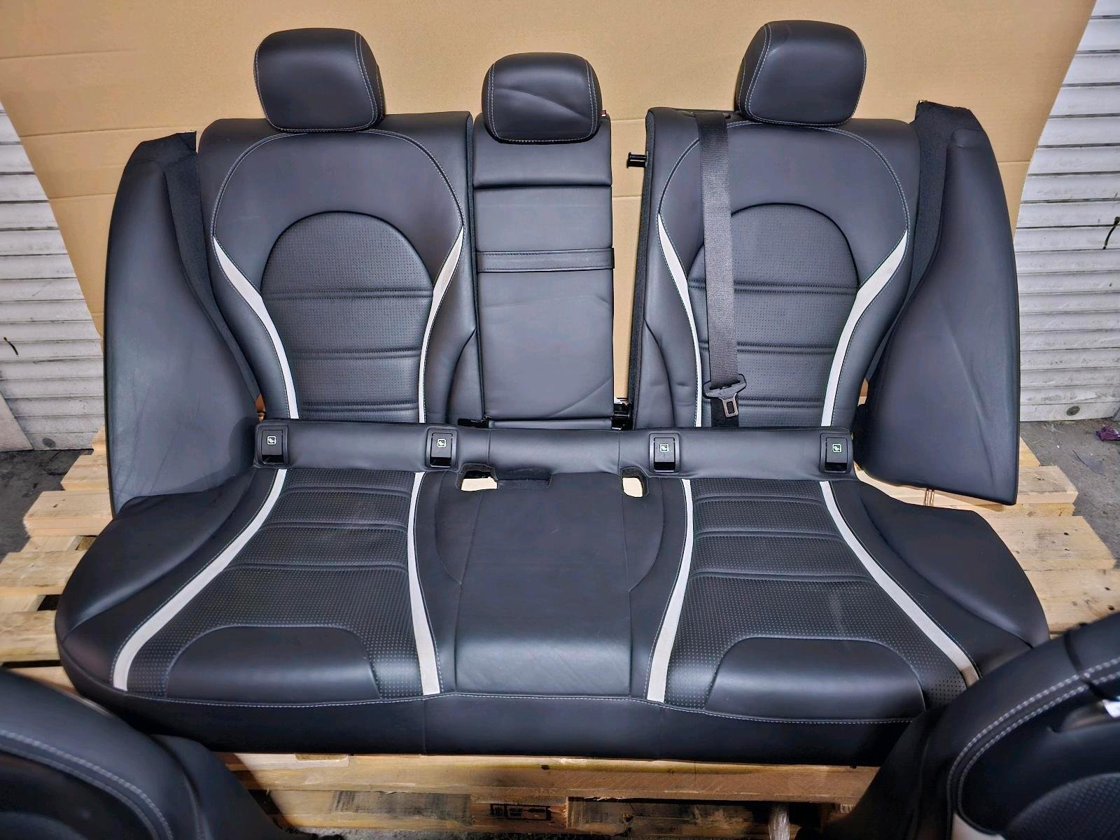 Mercedes C63 AMG Performance Bucket Seats - Image 5