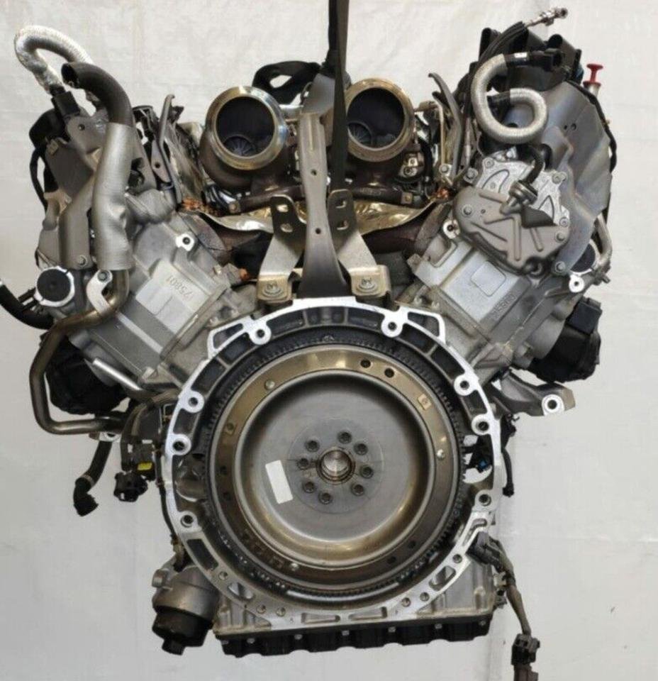 Mercedes GLC 63 AMG Engine - Image 4