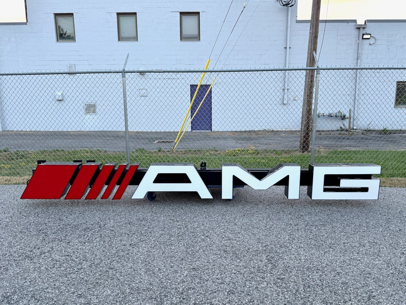 Mercedes-AMG illuminated sign - Image 11