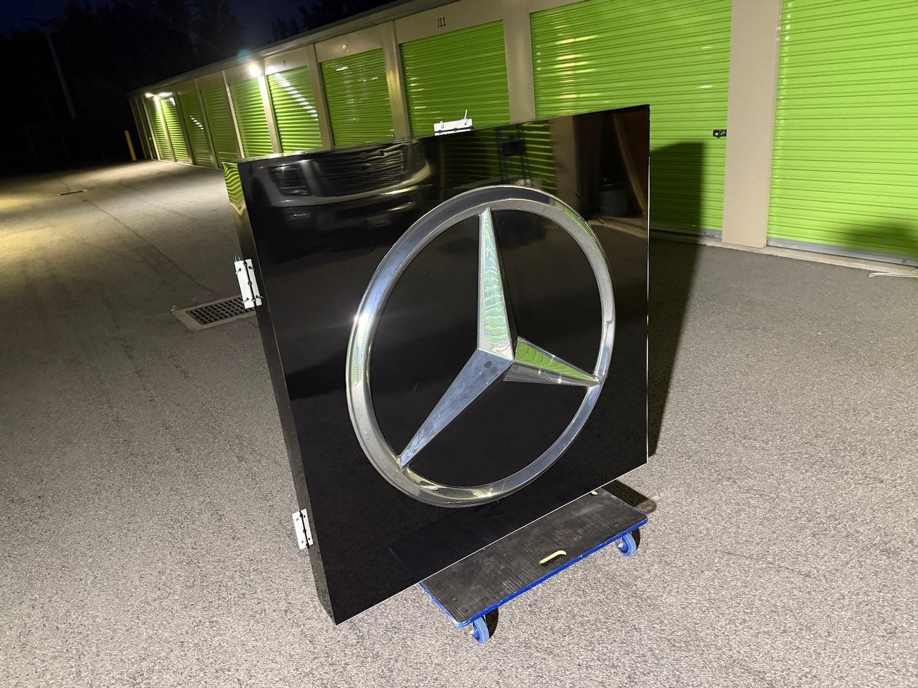Original Mercedes-Benz Illuminated Dealer Logo Sign - Image 10