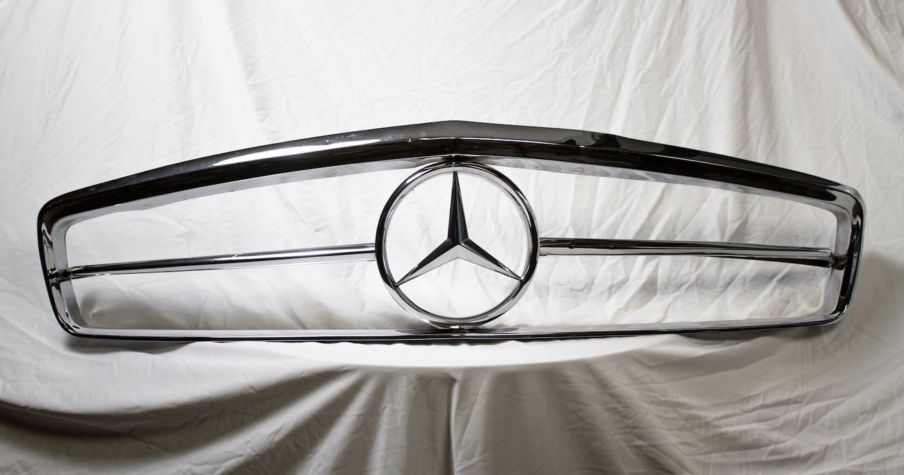 Lot of W113 Mercedes-Benz SL “Pagoda” Parts - Image 7
