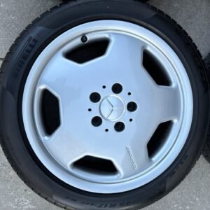 Alternative view of 17″ AMG Aero II Monoblock Wheels with Pirelli Tires