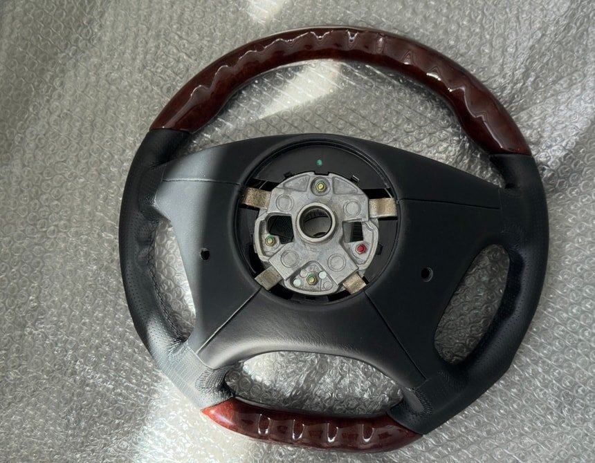 Custom Leather/Wood Mercedes-Benz Steering Wheel W124/ R129 / W210 - Image 2