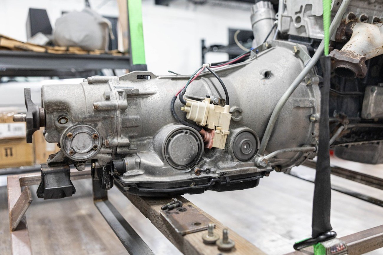 AMG M104 3.4L 24v Engine & 722.5 5-Speed Transmission - Image 10