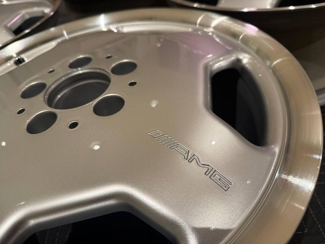 W124 17″ AMG Aero II Monoblock Wheels - Image 9