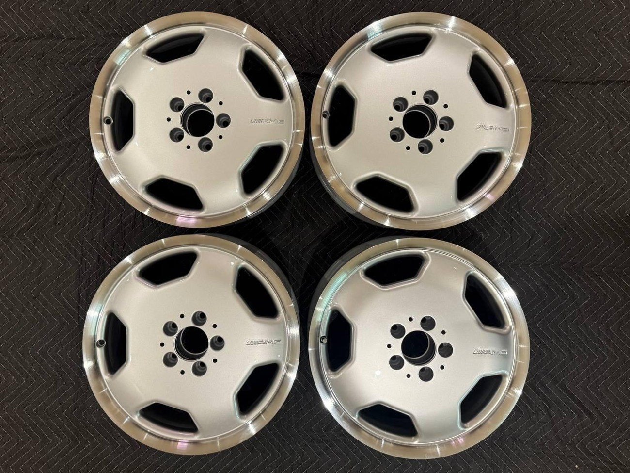 W124 17″ AMG Aero II Monoblock Wheels